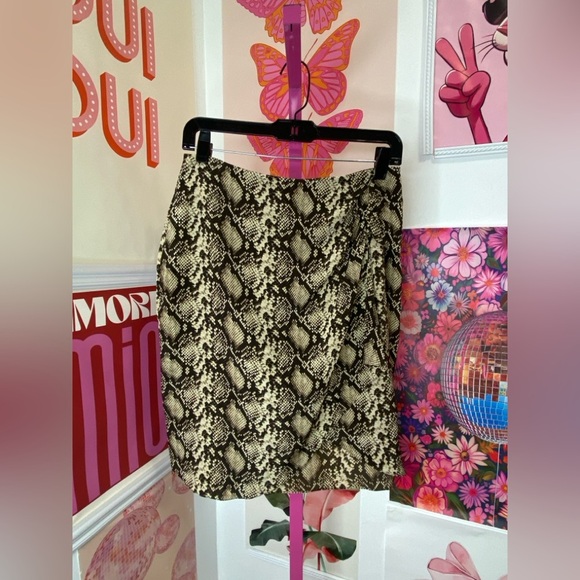 NWOT  NILI LOTAN HAZEL ASYMETRICAL SKIRT - Picture 6 of 10